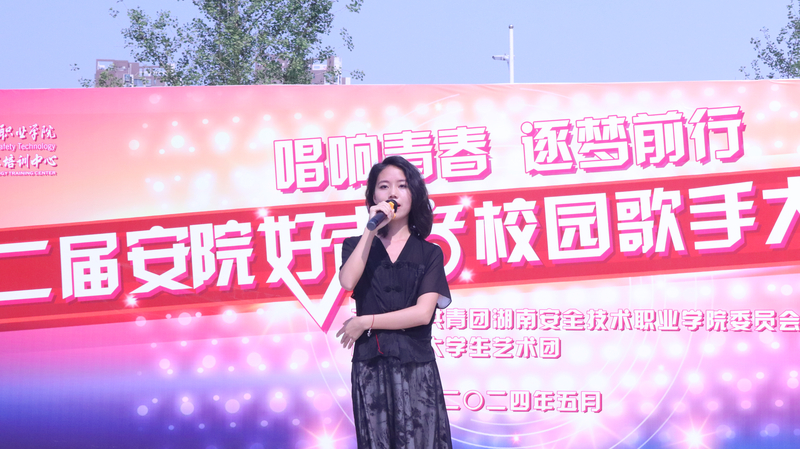 1715907913394008475.jpg IMG_9398.jpg