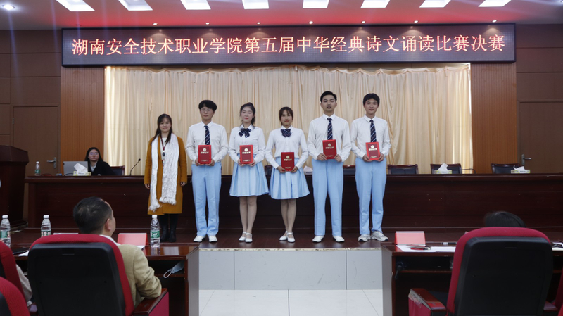 1636081147161053212.jpg 1636081147161053212.jpg