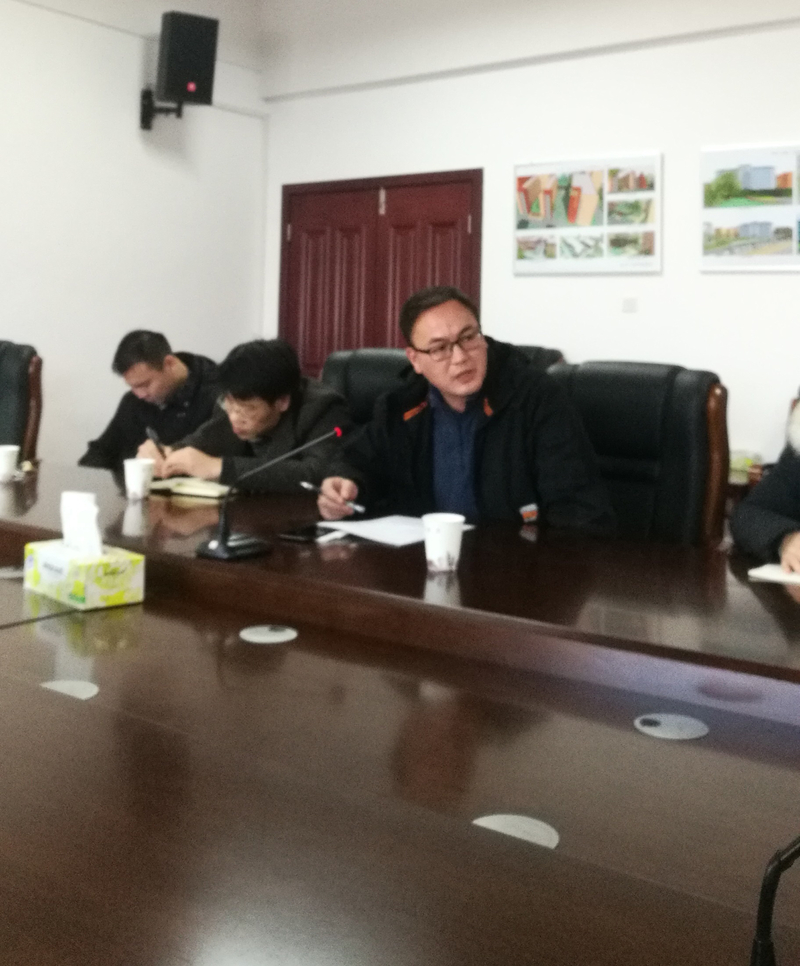 1548404406175018303.jpg 教师代表发言.jpg