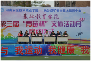 1555904232586043260.png image.png