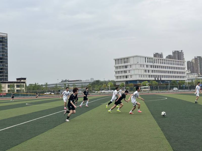 1744881031860049867.jpg 29.jpg