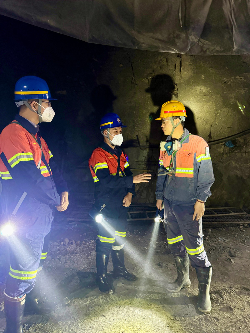 1729827630152065473.jpg 6.jpg