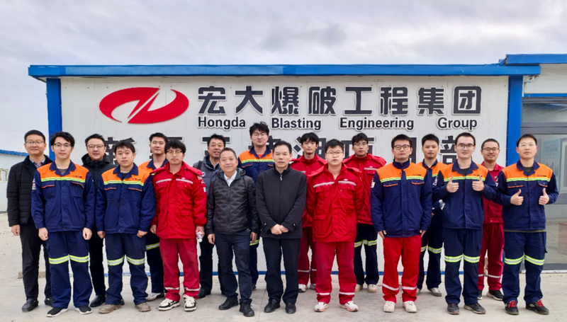 1729827654737079632.jpg 1.jpg