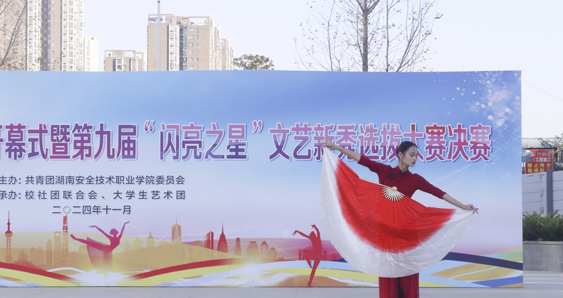 1733101388593040985.jpg 50F313C48496F452D2CBBB3DDC9DCB01.jpg