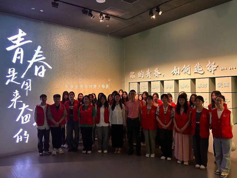 1715044383175067959.jpg 09afc09f2022fee66d4f8e9b34efbbde.jpg