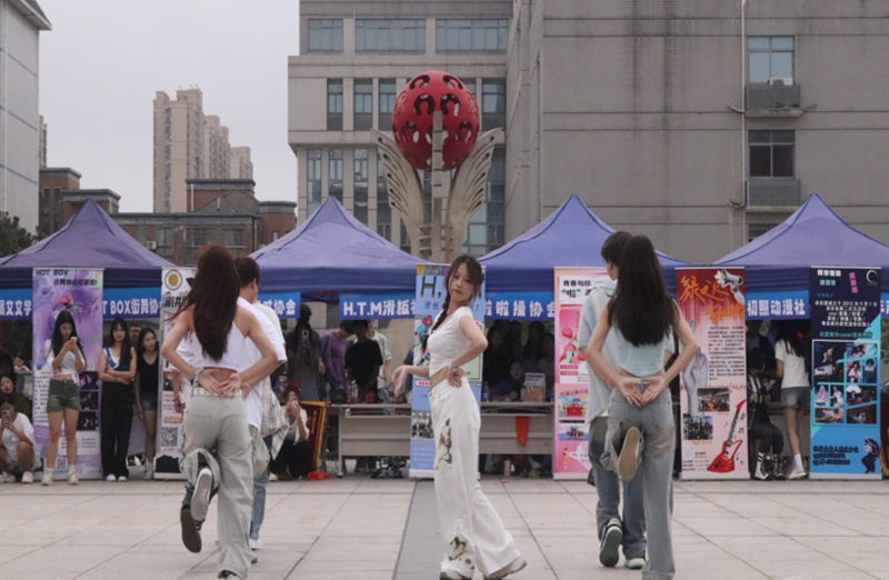 1726215813842074882.png image.png