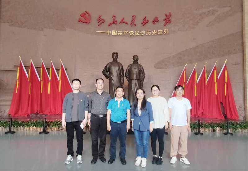 1713772659556095742.png 图片1.png