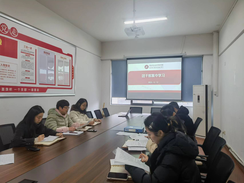 1704782627730045388.jpg fc464cabad375748489805ca09e4e8d.jpg