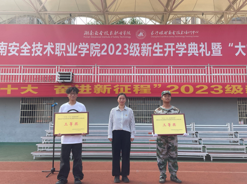 1695887776648053879.png image.png