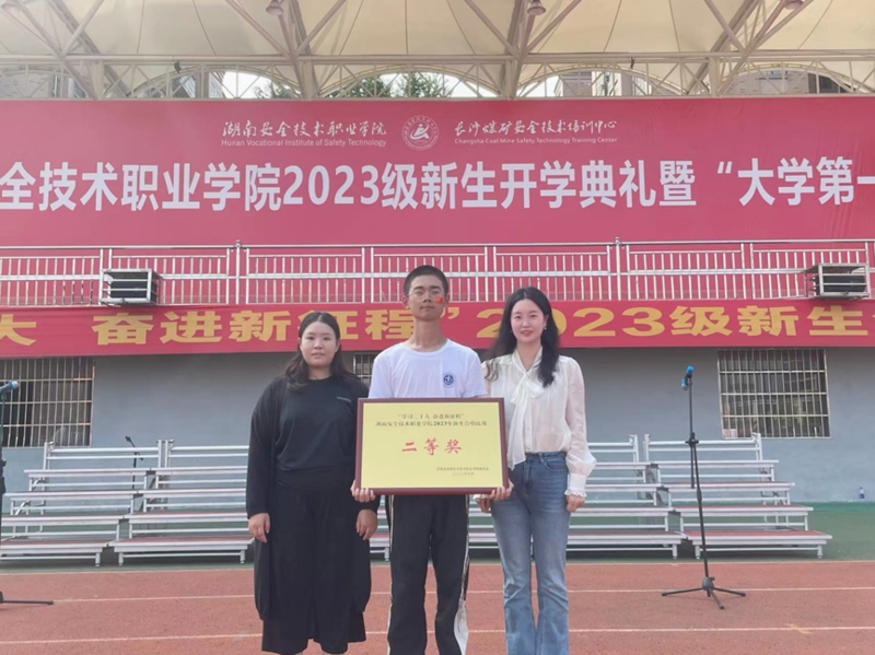 1695887764370026462.png image.png