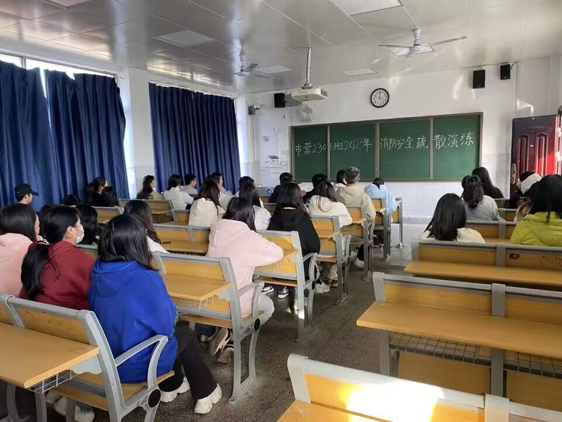 主题班会1.jpg